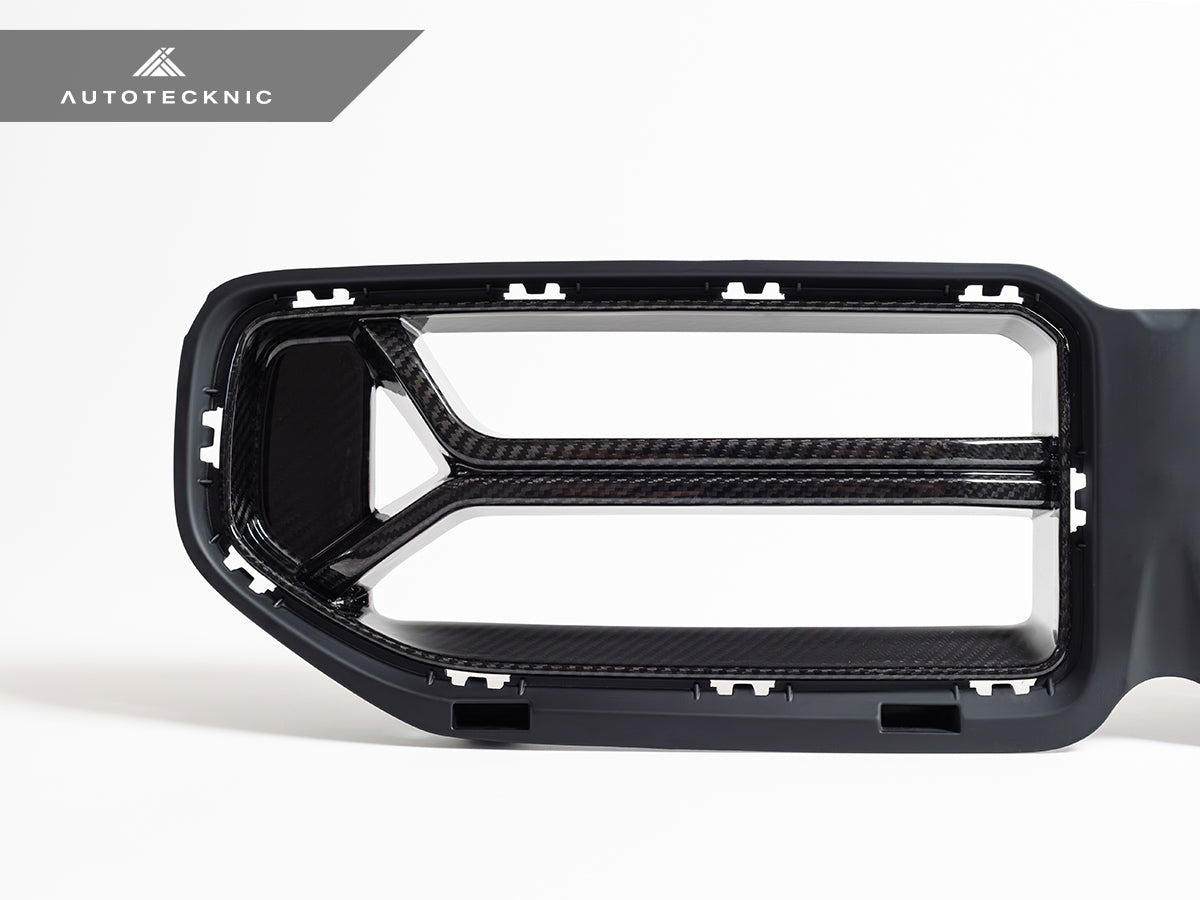 AutoTecknic Dry Carbon Corsa Front Grille - G87 M2