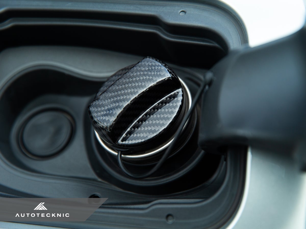 AutoTecknic Dry Carbon Competition Fuel Cap Cover - E9X M3 | 3-Series